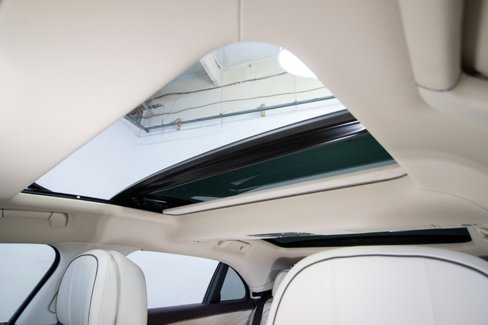 Used 2021 Bentley Flying Spur W12 image 38