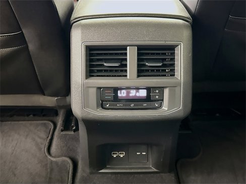 Used 2019 Volkswagen Atlas SEL Premium image 25