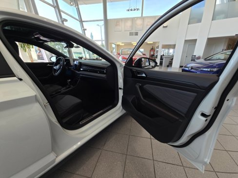 New 2025 Volkswagen Jetta GLI Autobahn image 10