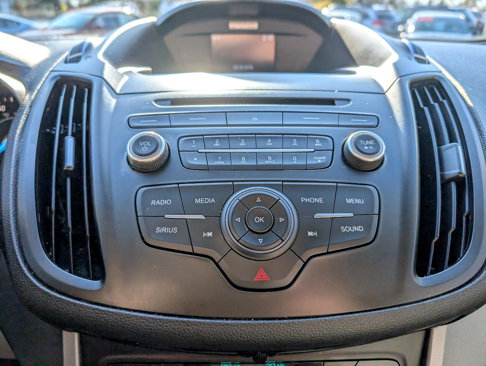 Used 2017 Ford Escape SE image 24