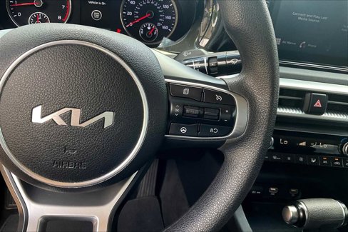 Used 2022 Kia K5 LXS image 22