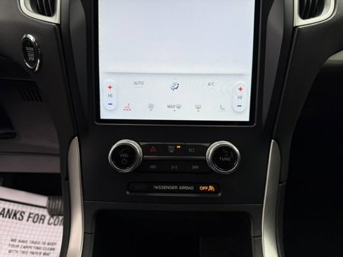 Used 2023 Ford Edge SEL image 24