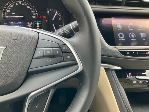 Used 2017 Cadillac XT5 FWD image 27
