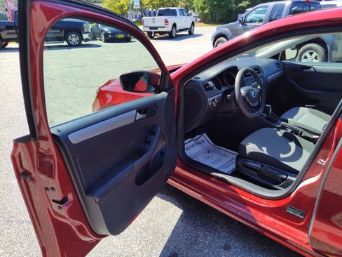 Used 2017 Volkswagen Jetta S image 11