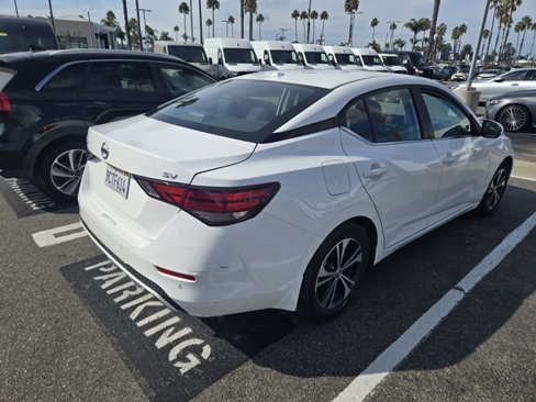 Used 2022 Nissan Sentra SV w/ Trunk Package image 3
