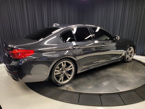 Used 2018 BMW M550i xDrive image 11