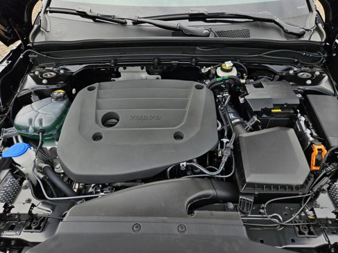 New 2026 Volvo XC40 B5 Ultra w/ Protection Package Premier image 12
