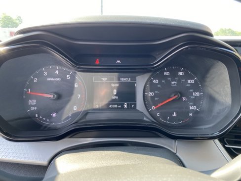 Used 2024 Chevrolet Trax LS w/ LS Convenience Package image 24