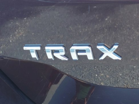 Used 2021 Chevrolet Trax LS w/ Tint and Cruise Package image 33