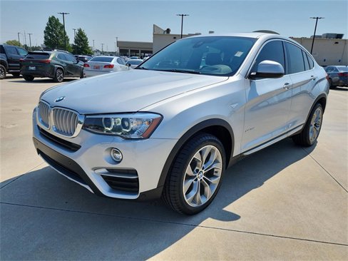 Used 2018 BMW X4 xDrive28i image 3