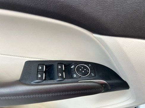 Used 2015 Lincoln MKC FWD w/ Equipment Group 102A Reserve image 24