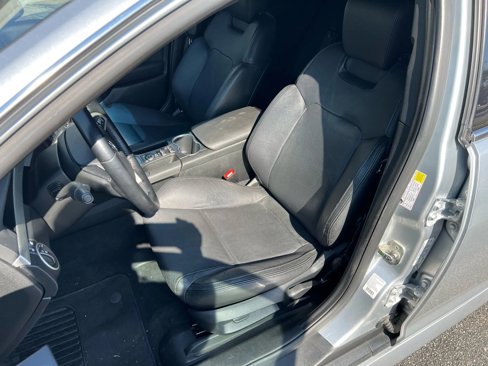 Used 2009 Pontiac G8 GT w/ Premium Package image 8