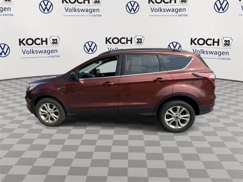 Used 2018 Ford Escape SE image 5