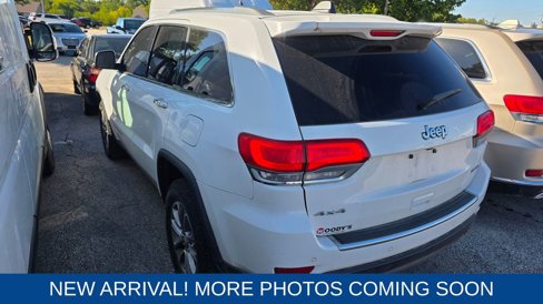 Used 2016 Jeep Grand Cherokee Limited w/ Luxury Group II image 2