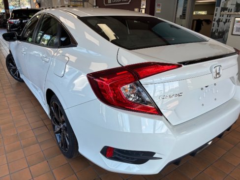 Used 2019 Honda Civic Sport image 5