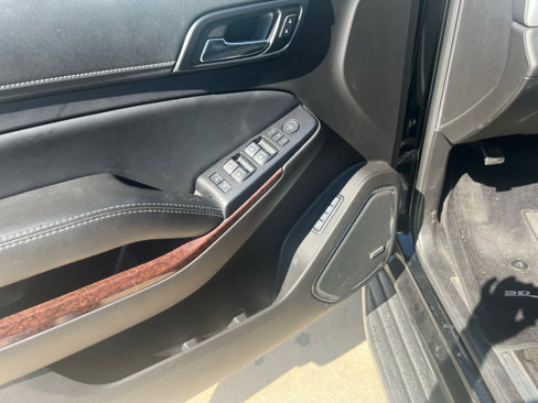 Used 2017 GMC Yukon SLT image 27