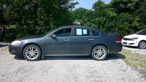 Used 2011 Chevrolet Impala LTZ image 12
