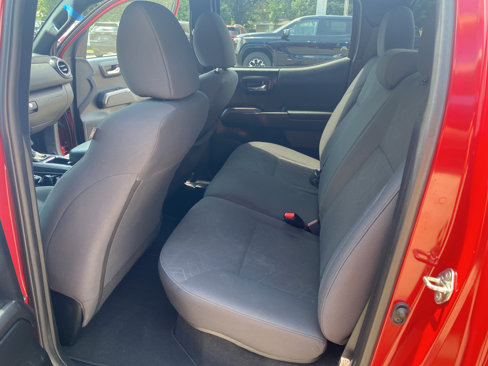 Used 2018 Toyota Tacoma TRD Off-Road image 11