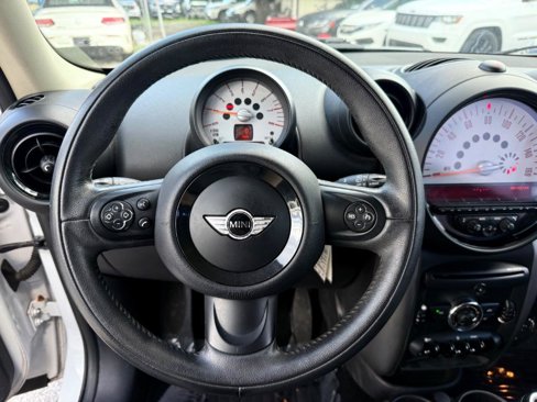 Used 2013 MINI Cooper Countryman image 17