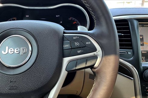 Used 2017 Jeep Grand Cherokee Overland image 23