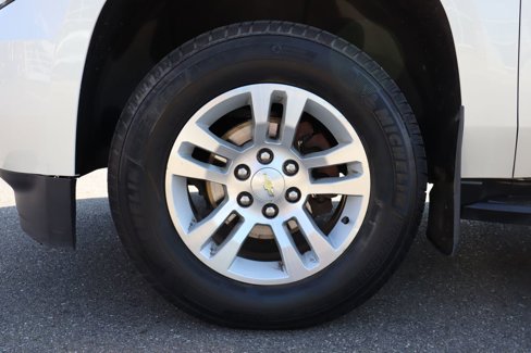 Used 2015 Chevrolet Suburban LT image 29