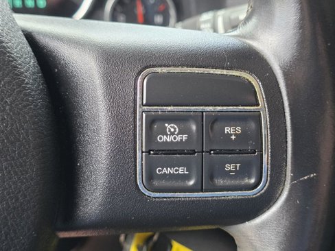 Used 2012 Jeep Wrangler Unlimited Sahara image 21