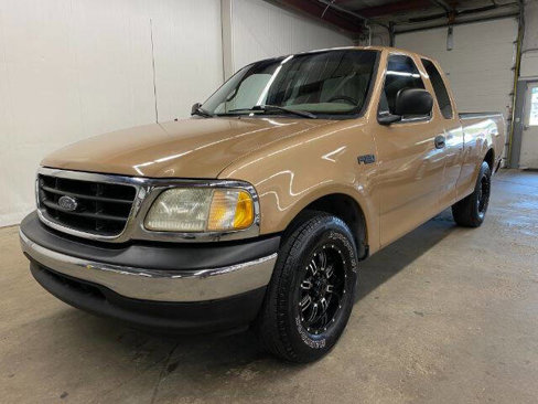Used 2001 Ford F150 XLT image 8