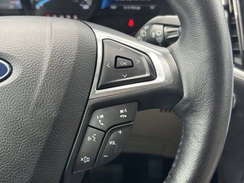 Used 2023 Ford Edge Titanium w/ Cargo Accessory Package image 25