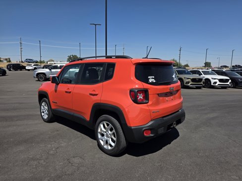 Used 2015 Jeep Renegade Latitude w/ Popular Equipment Group image 7