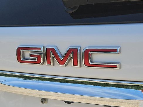 Certified 2024 GMC Terrain SLE image 27