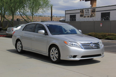 Used 2011 Toyota Avalon image 3