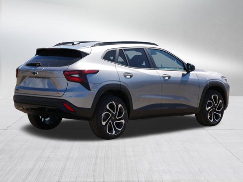 New 2025 Chevrolet Trax RS w/ Sunroof Package image 5