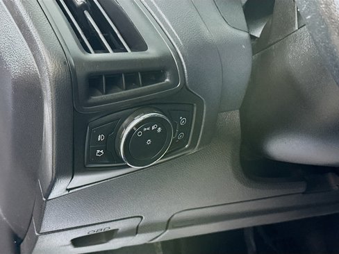 Used 2013 Ford Focus SE image 10