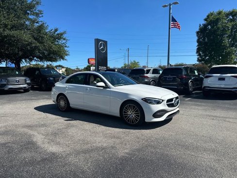 Used 2025 Mercedes-Benz C 300 Sedan image 2