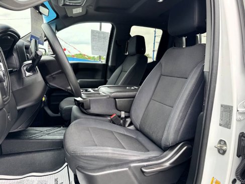 Used 2019 Chevrolet Silverado 1500 Custom w/ Trailering Package image 11