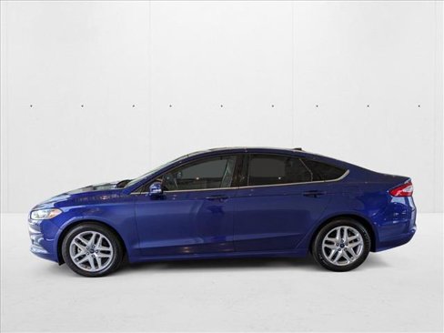 Used 2015 Ford Fusion SE image 9