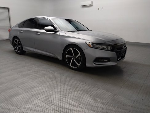 Used 2018 Honda Accord Sport image 13