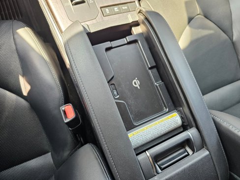 Used 2020 Toyota Highlander Limited image 24