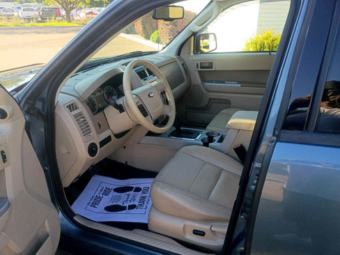 Used 2011 Ford Escape XLT w/ 203A Rapid Spec Order Code image 9
