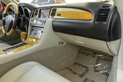 Used 2004 Lexus SC 430 Convertible image 8