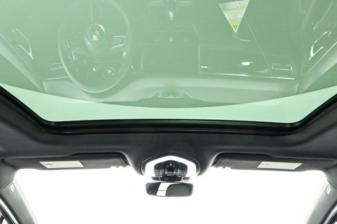 Certified 2025 Porsche Macan image 20
