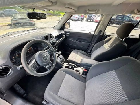 Used 2017 Jeep Patriot Sport image 15