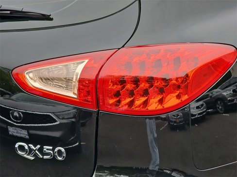 Used 2017 INFINITI QX50 AWD image 33