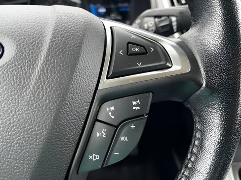 Used 2023 Ford Edge SEL image 17