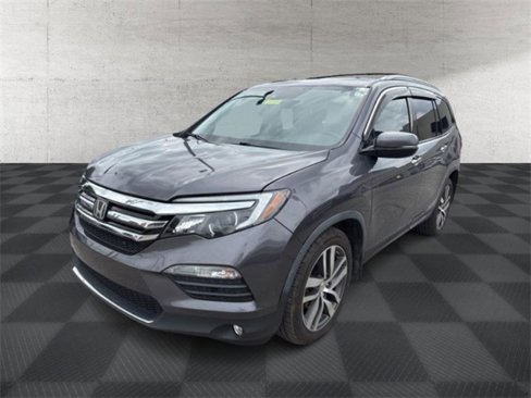 Used 2016 Honda Pilot Touring image 3