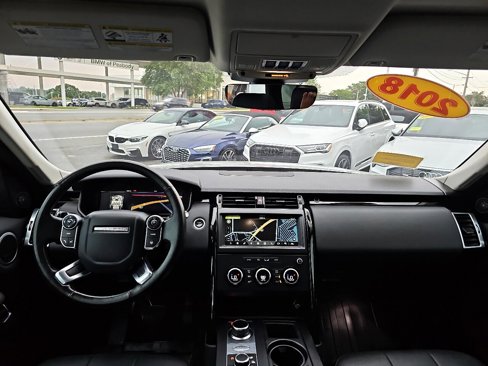 Used 2018 Land Rover Discovery SE image 61
