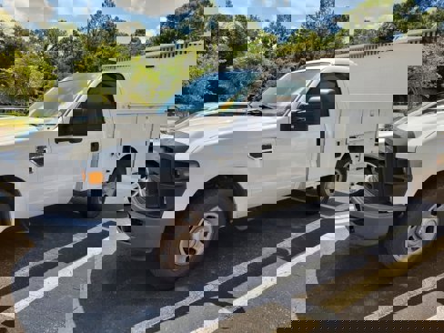 Used 2008 Ford F350 XL image 3