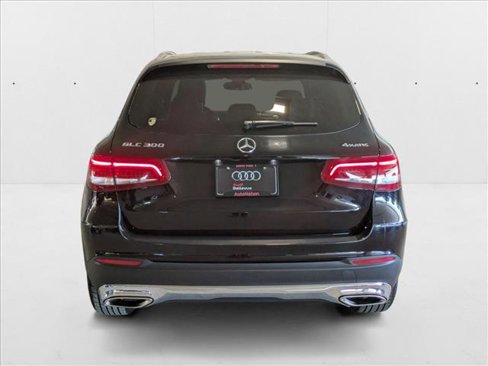 Used 2019 Mercedes-Benz GLC 300 4MATIC image 7