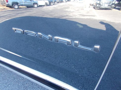 Certified 2023 GMC Yukon XL Denali Ultimate image 6