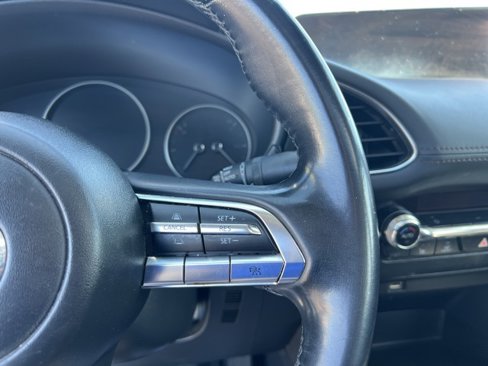 Used 2021 MAZDA MAZDA3 s image 26